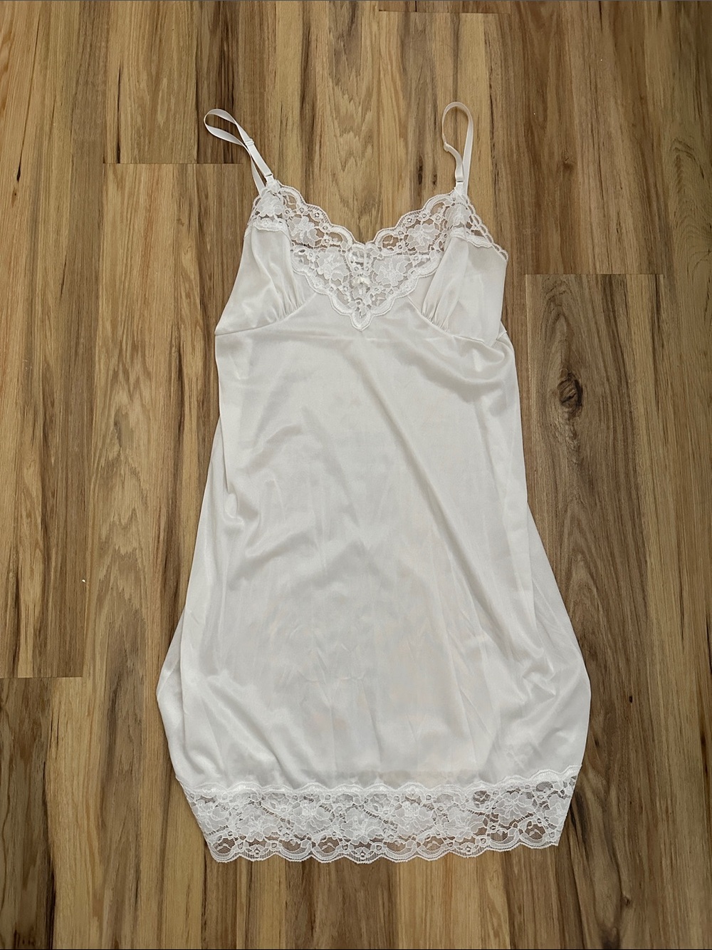 Vanity Fair White Lace-Trim Slip Dress - Women Intimates & Sleepwear (size s/m)